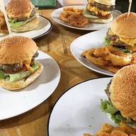 Vikings Jungle คลองชลประทาน