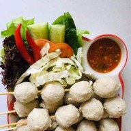 ลูกชิ้นเต็งหนึ่ง