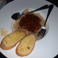 Selfie Bar & Restaurant