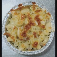 พิซซ่าแป้งสด โลตัสเอ็กซ์เพ็รสศาลากลางหน้าหมู่บ้านคณาสิริ