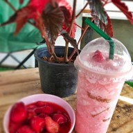 เมนูของร้าน เจ๊นิ อาหารตามสั่ง และ กาแฟสด คลองรั้งเส้นใน