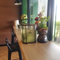 บรรยากาศ กาแฟชาวดอย สาขาถนนสุขุมวิท บางแสน กาแฟชาวดอย ถนนสุขุมวิท