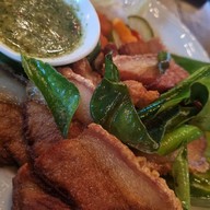 Lanlom Sriracha ศรีราชา