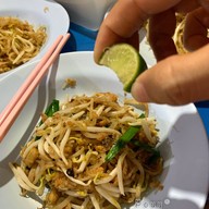 เมนูของร้าน ผัดไทยคิคูย่า