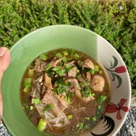 ชาบูเสียบไม้ปากแซ่บ