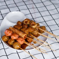 (น้ำท่วมเปิดปีหน้า) ลูกชิ้นปิ้งและหม่าล่า Byบ้านแม่คอฟฟี่ (ฮาลาล)