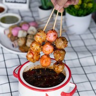 (น้ำท่วมเปิดปีหน้า) ลูกชิ้นปิ้งและหม่าล่า Byบ้านแม่คอฟฟี่ (ฮาลาล)