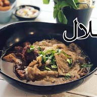 เตี๋ยว ชินตา