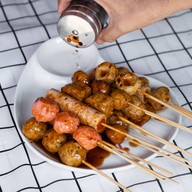 (น้ำท่วมเปิดปีหน้า) ลูกชิ้นปิ้งและหม่าล่า Byบ้านแม่คอฟฟี่ (ฮาลาล)