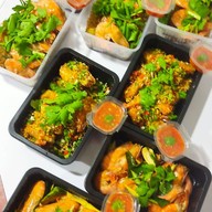 เมนูของร้าน ข้าวปลาแกะ พรกนก