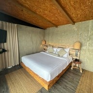 Z9 Resort