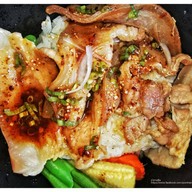 ส่งเสบียง ไก่ทอดเกาหลีและข้าวหน้าสไตล์ญี่ปุ่น ซอย สาทร 1