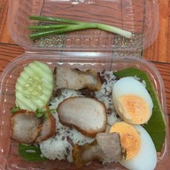 อารีย์ต้มเลือดหมู โชตนา