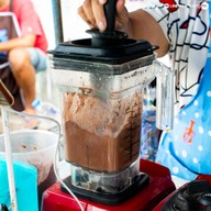 ป้าออน้ำปั่นข้างเซเว่น