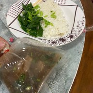 เมนูของร้าน รสเด็ด ก๋วยเตี๋ยวกระทุ่มแบน กระทุ่มแบน