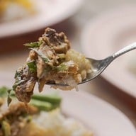 ขาหมูขั้นเทพ(สาขาแรกต้นตำรับย้ายมาจากตลาดตองแปด) สาขาแรกต้นตำรับ(ย้ายจากตองแปด)