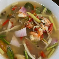 กะเพราข้าวบึ้มBY Midnight