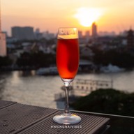 RIVERVIBE Restaurant and Bar