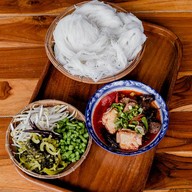 เมนูของร้าน ขนมจีนน้ำยาปลาช่อนนาป้าแก้ว