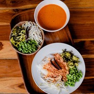 เมนูของร้าน ขนมจีนน้ำยาปลาช่อนนาป้าแก้ว