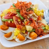 เมนูของร้าน ตำเป็นถาด ถ.สนามบินเก่า