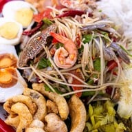 เมนูของร้าน ตำเป็นถาด ถ.สนามบินเก่า