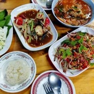 ครัวอีสาน-ถนนสุขสวัสดิ์(ปากซอยขวัญใจ)