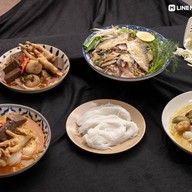 เมนูของร้าน จักรวาลขนมเส้น