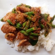 ล้านเล็กผัดไทย อาหารตามสั่ง