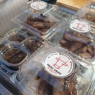 บรรยากาศ เนื้อทอดหมักสูตรพิเศษ Auu Huu เปิดเฉพาะ เสาร์-อาทิตย์ เพชรเกษม 81