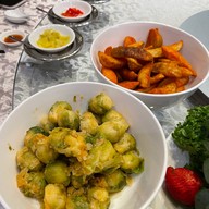 Cafe Laurel Evergreen Laurel Hotel