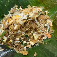 ผัดไทยพ่อมด