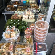 ข้าวแกงเก๋  ถนนไทรบุรี