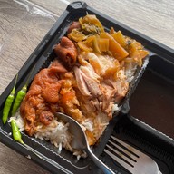 ข้าวขาหมู พ.4 สาขา สายไหม