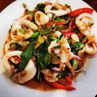 เมนูของร้าน ครัวป้าแมว ชะอำ