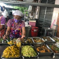 ข้าวแกงเก๋  ถนนไทรบุรี