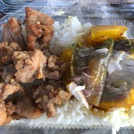 ข้าวแกงเก๋  ถนนไทรบุรี