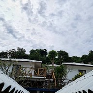 เสม็ดคลิฟรีสอร์ท