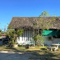 90's coffee Padad-Saraphi (ข้างร้านข้าวซอยคุณหญิง)