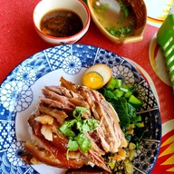 ก๋วยเตี๋ยวบ้านพ่อยงค์