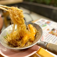 เล้งSUPERแซ่บ+อาหารจานเดียว+ยำตำแซ่บๆ+ของทานเล่น ประชาอุทิศ 90