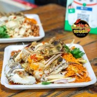 สุดแซ่บยำมะม่วงทะเลสด ม.กรุงเทพ