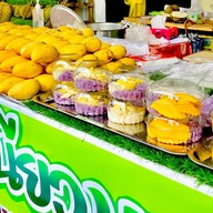 ข้าวเหนียวมะม่วง  ราชาทุเรียน