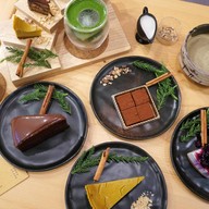 Sweetless Cafe’ Paradise