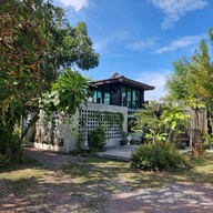 บ้านนกปลายนา โฮมสเตย์