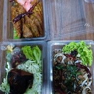เมนูของร้าน Bluezone Vegetarian & Vegan Khubonroad
