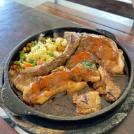 เมนูของร้าน สเต็กกระทะร้อนบ้านเกาะ สุรนารีวิลล์ นครราชสีมา