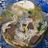 ราชสีห์ ก๋วยจั๊บญวนอุบล