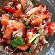 ร้านแซ่บโซ่พิสัย โซ่พิสัย