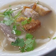 เมนูของร้าน ก๋วยจั๊บเอกไพลิน ศรีนครินทร์